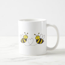 Abeilles de miel avec le coeur mugs
