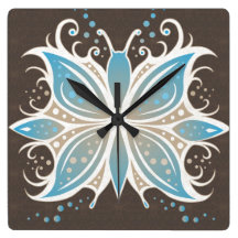 Abrégé sur papillon d'horloge murale