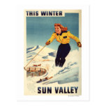 affiche de sourire et de ski de femme Rouge-dirigé Carte Postale