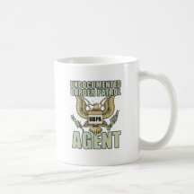 Agent de patrouille de frontière tasse
