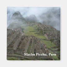"Aimant de Machu Picchu brumeux"