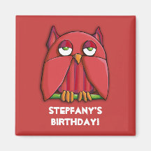 Aimant rouge de carré d'anniversaire de hibou roug