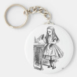 Alice avec la "boisson je" bouteille porte-clefs