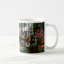 Alice dans la tasse du pays des merveilles