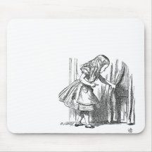 Alice vintage au pays des merveilles recherchant l tapis de souris