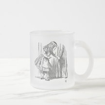 Alice vintage au pays des merveilles recherchant l tasses