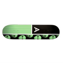 Alien vert et noir plateaux de skateboards customisés
