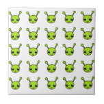 Aliens verts mignons carreaux