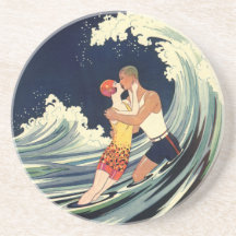 Amour vintage dans le surf ; Baiser romantique par Dessous De Verres