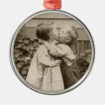 Amour vintage Romance, enfants embrassant, premier Décoration De Noël