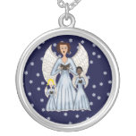 Anges chantant des hymnes de louange collier personnalisé