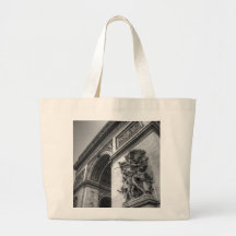 Arc de Triomphe b/w Sacs
