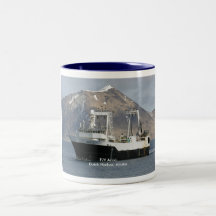 Arica, pêchant le chalutier dans le port néerlanda mugs
