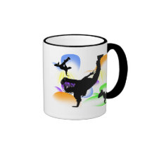 B-boying Tasses