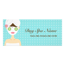 Baigner la femme avec un spa de jour de masque pro double carte en  couleur