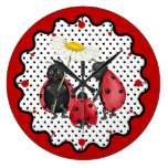 Balade de famille de coccinelle horloge murale