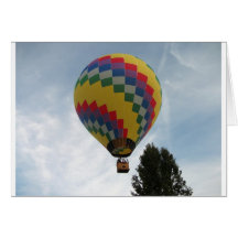 Ballon à air chaud capturé à l'affaire de ballon d carte de vœux
