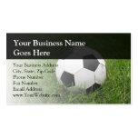 Ballon de football dans l'herbe carte de visite