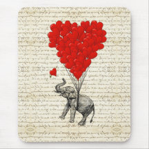 Ballons romantiques d'éléphant et de coeur tapis de souris