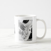 Bassiste, basse et main, image négative tasse