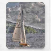 Bateau à voile tapis de souris