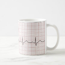 Battement de coeur d'ECG sur le papier de graphiqu Tasse À Café
