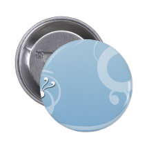 Beau papillon et remous sur la texture bleue badge