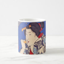 Beauté avec une tasse de cadeau de brosse de maqui
