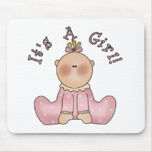 Bébé dans le dormeur c'est une fille tapis de souris