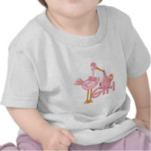 Bébé rose de cigogne t-shirts