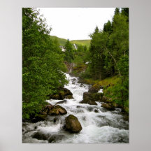 Belle cascade en Norvège Affiche