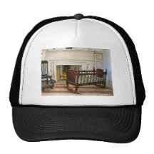 Berceau près de cheminée casquettes