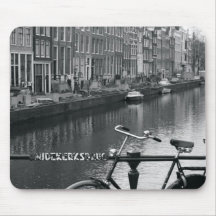 Bicyclette par le canal tapis de souris