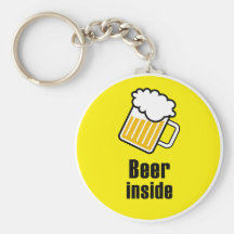 Bière à l'intérieur porte-clés