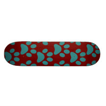 Bleu rouge d'empreintes de pattes mignons de chiot skateboards personnalisés