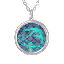 Bleu tribal de motif de gymnaste bijouterie