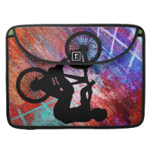 BMX sur la grunge rouillée Poche Pour Macbook