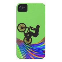 BMX sur une route d'arc-en-ciel Coques iPhone 4 Case-Mate