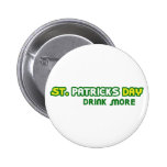 Boisson de jour de St Patricks plus de parodie Pin's Avec Agrafe