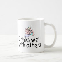 Boissons bien avec d'autres tasse