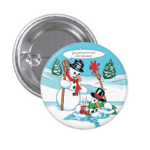 Bonhomme de neige drôle avec la bande dessinée de  badges avec agrafe