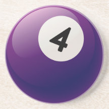 Boule de billards du numéro 4 dessous de verre