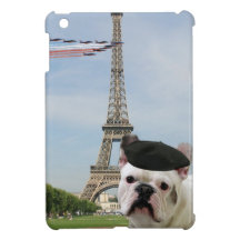 Bouledogue français dans cas d'ipad de Paris le mi