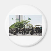 Brazilian_Army_Parade Aimant