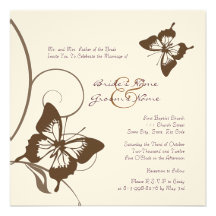 Brown et faire-part de mariage blanc de papillon