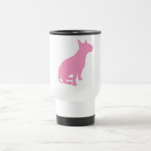 Bull-terrier se reposant (rose) tasse