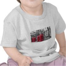 Cabines téléphoniques rouges t-shirts