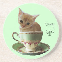 Caboteur crémeux de chaton de café dessous de verre