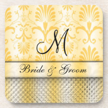 Caboteurs décorés d'un monogramme de mariage de da dessous-de-verre