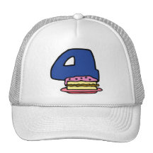 Cadeaux d'anniversaire de gâteau d'anniversaire 4è casquettes